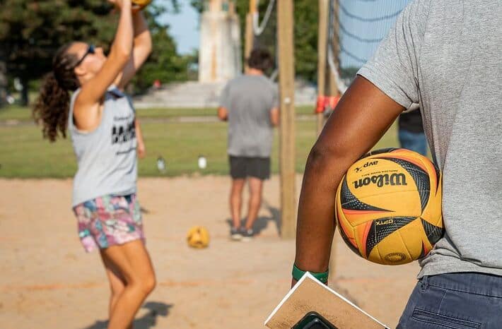 Volleyball at Valade with Come Play Detroit
